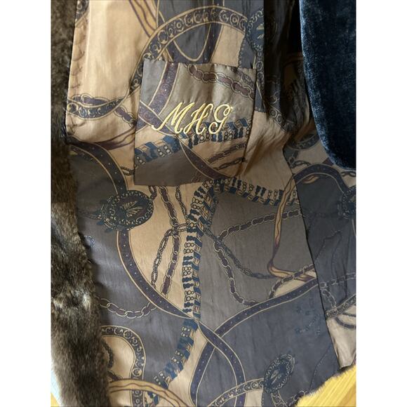 Mink Fur Coat Size L/XL dark brown cuffs ,wide collar print lining euc SEE MEASU - Picture 12 of 16